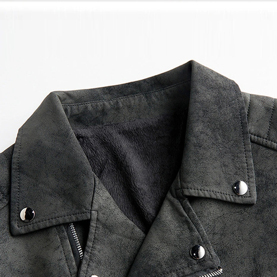 A collar with edge