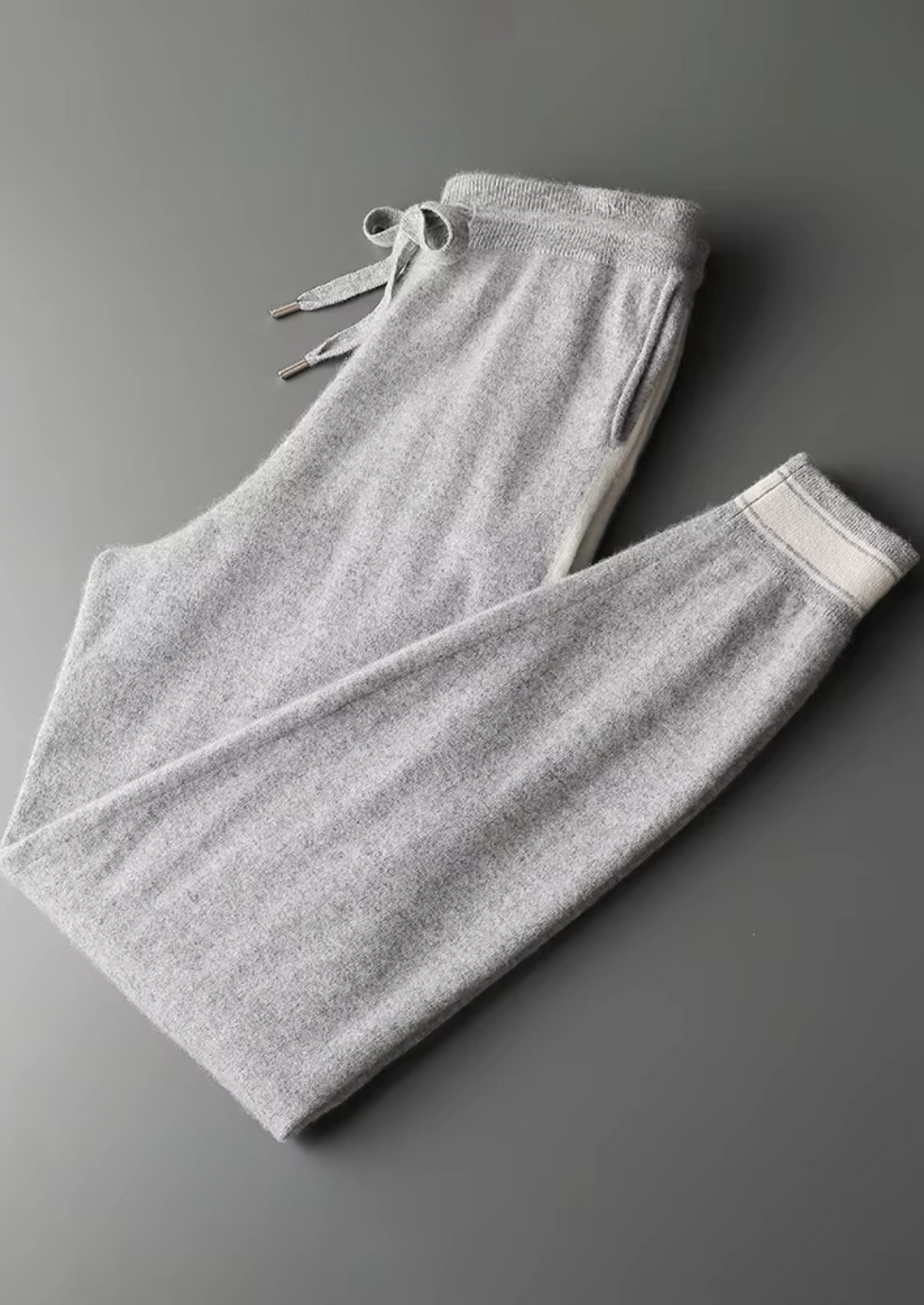 Men's crew neck sweater and jogger set with striped trim - view 8
