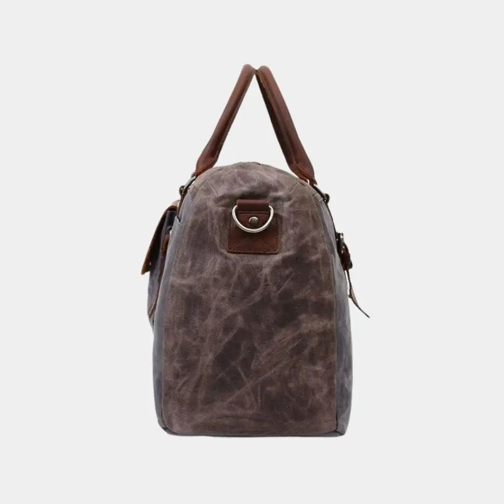 Side profile of the Ansel duffle bag
