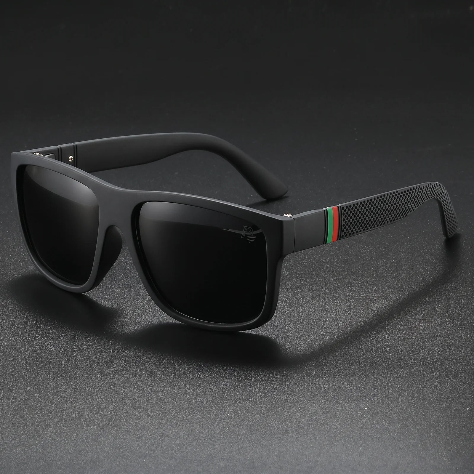 Bold Outdoor Sunglasses in Black