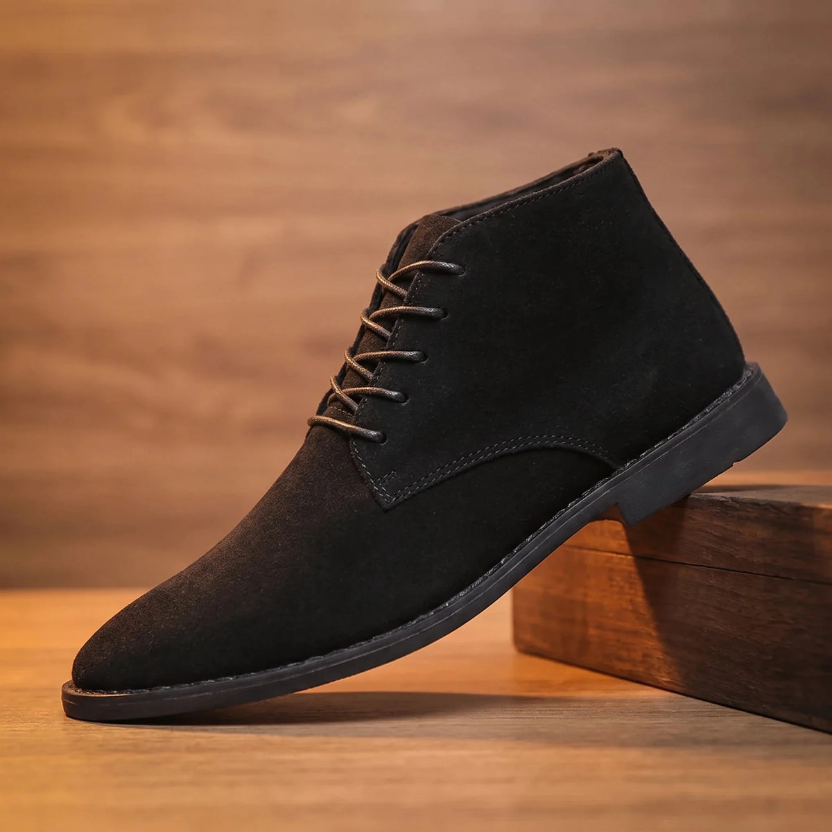 Men's brushed finish lace-up desert boots in Black 1