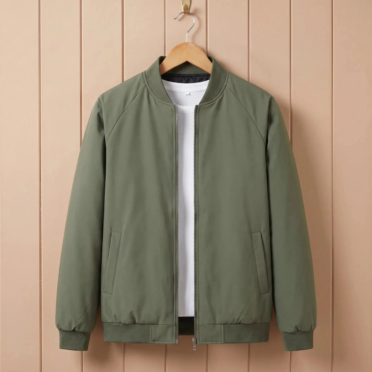 Men's padded bomber jacket in Green 1