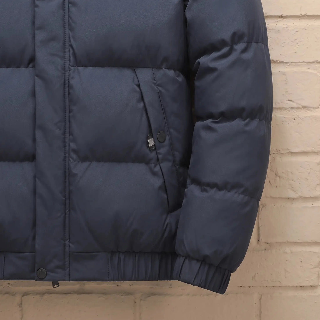 Zip pockets and cuffs