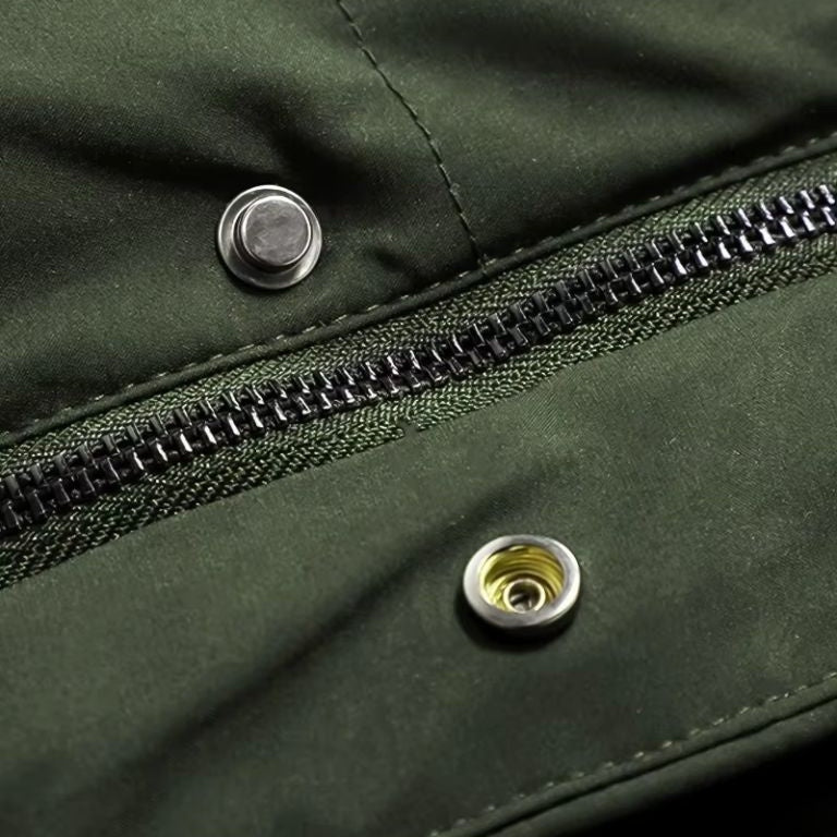 A zip and snap front