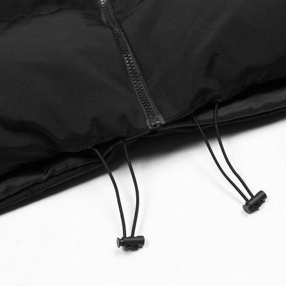 Close view of the bungee drawstring and toggles at the hem
