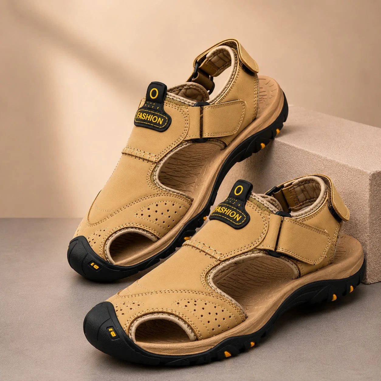Outdoor Strap Sandals in Khaki